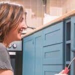 paint cabinets