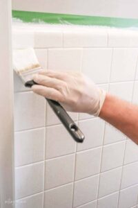 image of painting bathroom tile